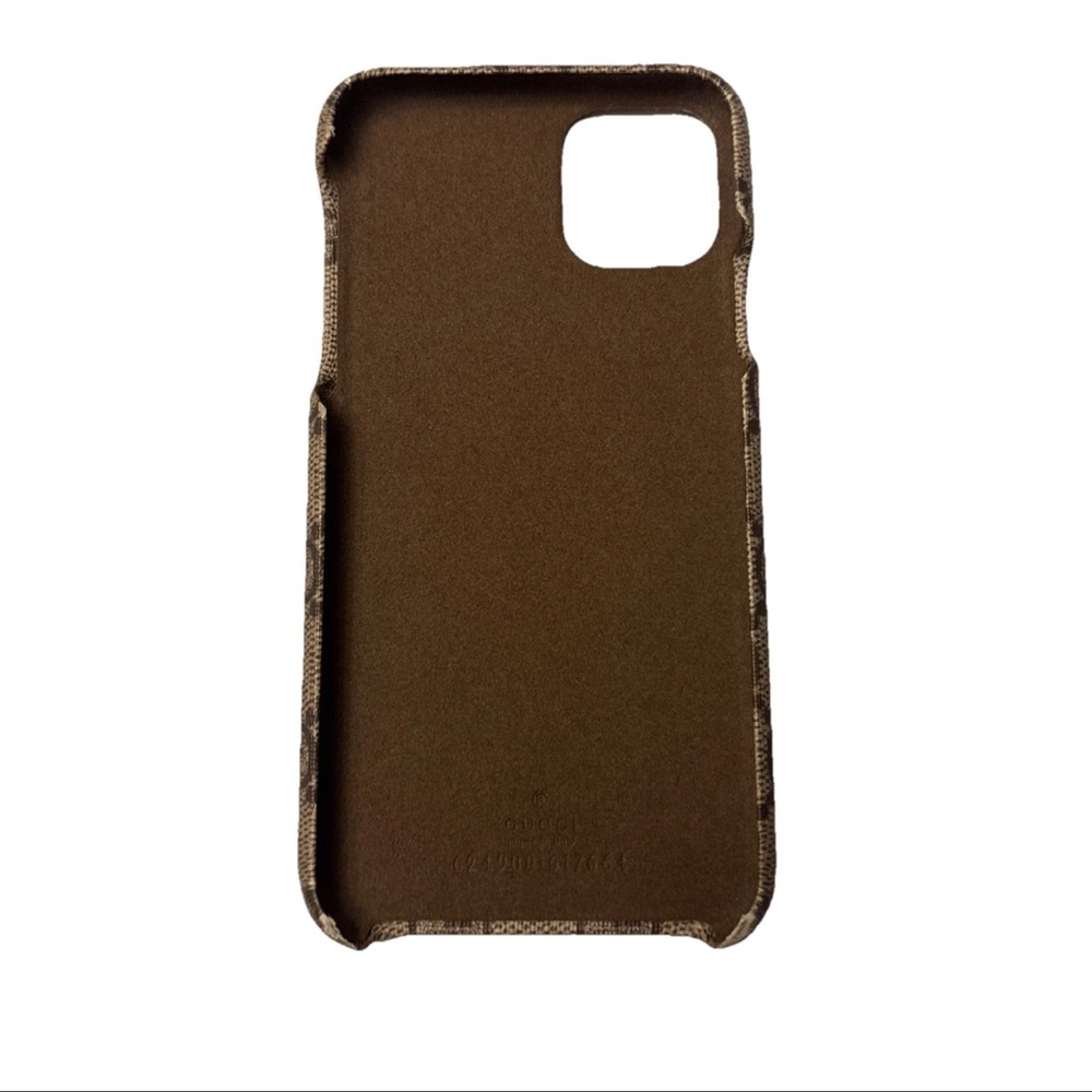 Authentic Gucci Beige GG with Apple design.  Designer iPhone Case iPhone 11 Pro - Picture 3 of 12